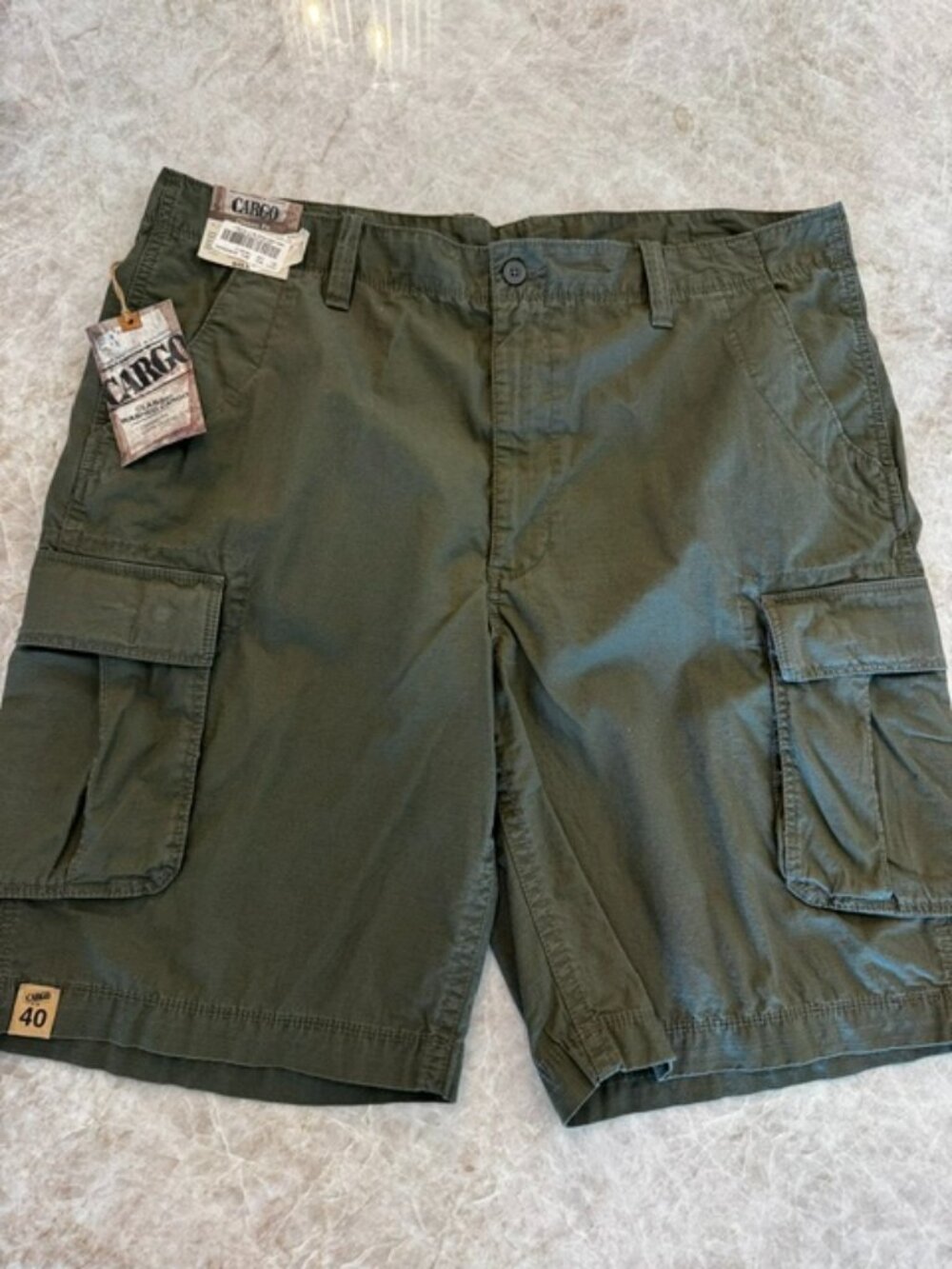 NWT Roundtree & Yorke Green Cargo Shorts Size 40